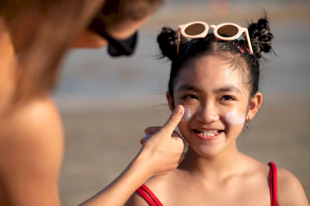You should apply sunscreen to protect your skin while enjoying your travel in Da Nang